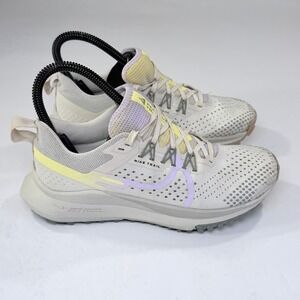 Nike Pegasus Trail 4 Running Shoes Womens 5 Tan Outdoor Athletic Fitness Hiking
